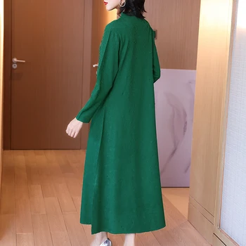 Yeşil Elbise Artı Boyutu Kadınlar Için 45-75 kg Bahar Sonbahar Yuvarlak boyun Elastik Gevşek Miyake Pilili Yüksek Kalite A Line Elbiseler