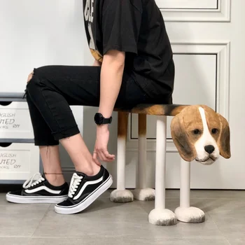 Ahşap El Oyma Büyük Boy Beagle Hound Düşük Dışkı Taboret Başucu Kapı Makyaj Salonu Dışkı Pet Oyuncak Çocuk Ev Dekor için Özelleştirilmiş