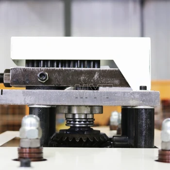 Hava Kanalı Kilidi Eski Makine / Taşınabilir Metal Çatı Kiremit Rulo Şekillendirme Makinesi