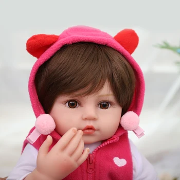 Reborn Baby Doll 24 İnç 60 Cm Gerçekçi Yumuşak Silikon PP Pamuk Vücut Simülasyon Gerçek Yürüyor Çocuk Oyuncak Tatil Hediye